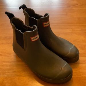 Hunter ankle rain boot size 8